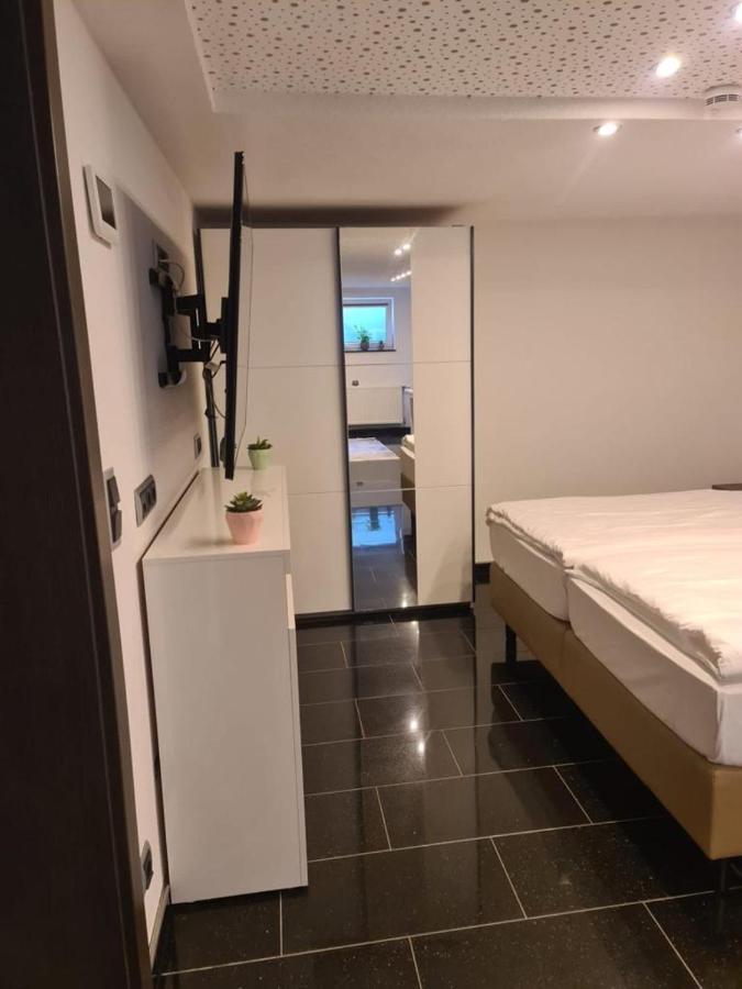 Appartement Am Ziegeleipark Heilbronn Bagian luar foto